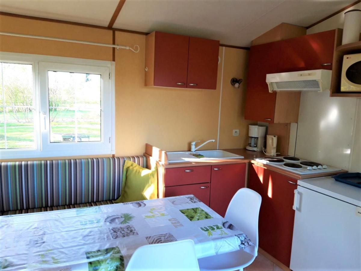 Camping Des 2 Rives- Mobilhomes Etang-sur-Arroux ภายนอก รูปภาพ